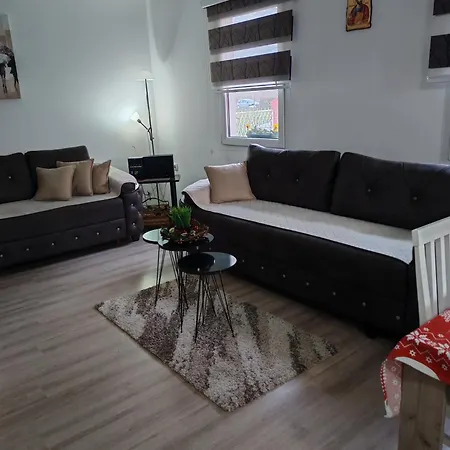 Sveti Luka- Obradovic Sokak 41 * Simanovci