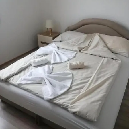 Sveti Luka- Obradovic Sokak 41