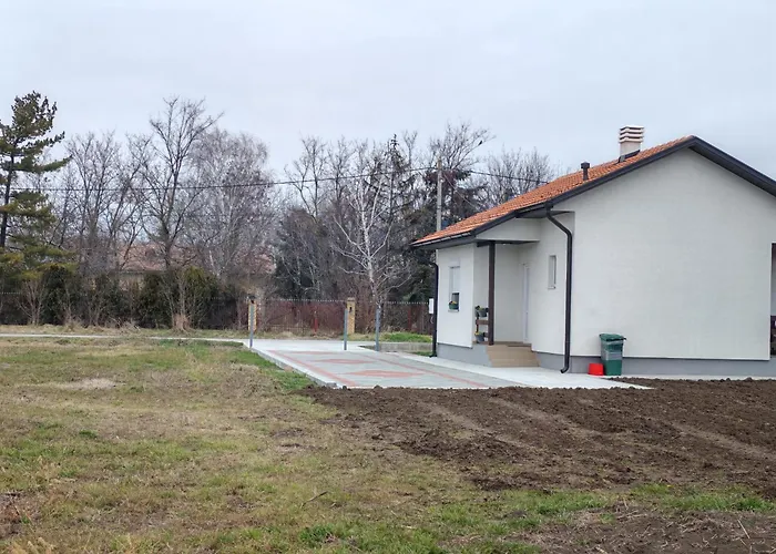 Nyaraló Sveti Luka- Obradovic Sokak 41