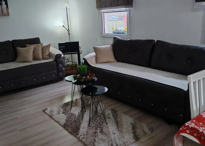 Sveti Luka- Obradovic Sokak 41 * Simanovce